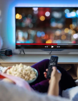 Streaming kontra telewizja liniowa: przyszłość reklamy telewizyjnej
